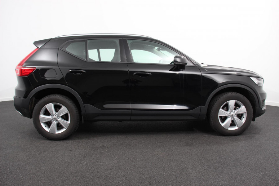 Volvo XC40 1.5 T3 163 pk Automaat Momentum | Navigatie | Apple Carplay / Android Auto | Parkeersensor achter | Adaptive Cruise Control | Virtual Cockpit | Stoelverwarming | LED kop- en mistlampen | Lane Assist