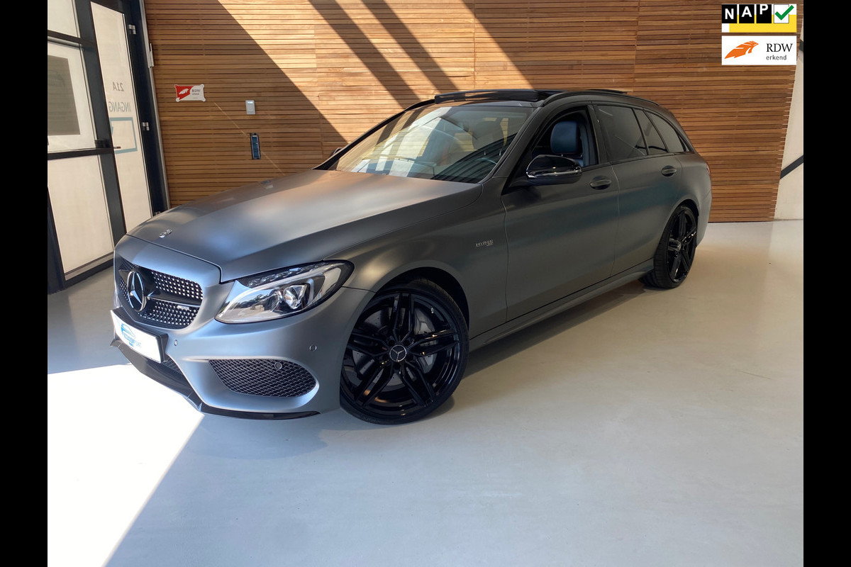 Mercedes-Benz C-Klasse Estate 43 AMG 4MATIC | Night Black Pack | 1ste eigenaar | Pano | 20Inch Performance | Selenite Matt Grijs |