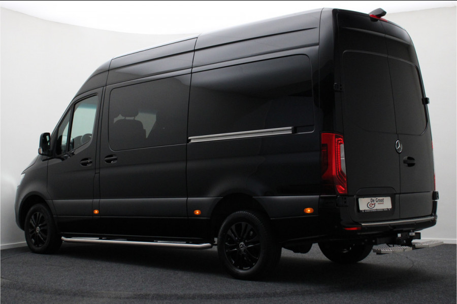 Mercedes-Benz Sprinter 317 CDI Aut. L2H2 DC 6-ZITS 2x Schuifdeur, Leer, Camera, Apple Carplay, Cruise, DAB, Trekhaak, 17''