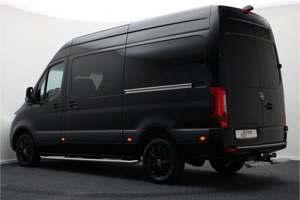 Mercedes-Benz Sprinter 317 CDI Aut. L2H2 DC 6-ZITS 2x Schuifdeur, Leer, Camera, Apple Carplay, Cruise, DAB, Trekhaak, 17''