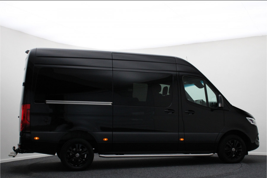 Mercedes-Benz Sprinter 317 CDI Aut. L2H2 DC 6-ZITS 2x Schuifdeur, Leer, Camera, Apple Carplay, Cruise, DAB, Trekhaak, 17''