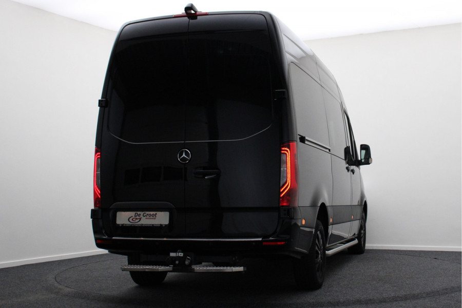 Mercedes-Benz Sprinter 317 CDI Aut. L2H2 DC 6-ZITS 2x Schuifdeur, Leer, Camera, Apple Carplay, Cruise, DAB, Trekhaak, 17''