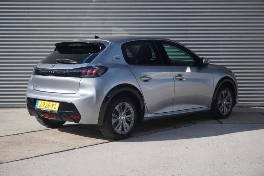 Peugeot e-208 EV Allure 50 kWh Panoramadak | 3-fase lader