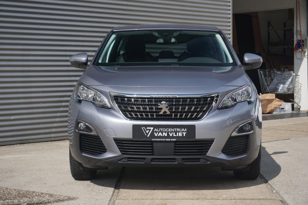 Peugeot 5008 1.2 PureTech Blue Lease Executive Afn. trekhaak | All-season banden