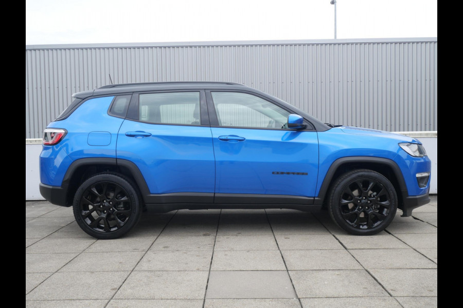 Jeep Compass 1.3T Night Eagle Liberty Edition | Trekhaak | Clima | Navi | Carplay | Camera | PDC | 19"