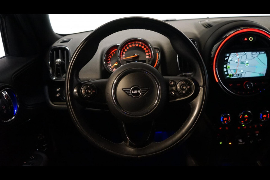 MINI Countryman 1.5 Cooper Chili AUTOMAAT-CLIMA-HALF LEDER-KEYLESS-NAVIGATIE-STOELVERWARMING-VOORRUITVERWARMING