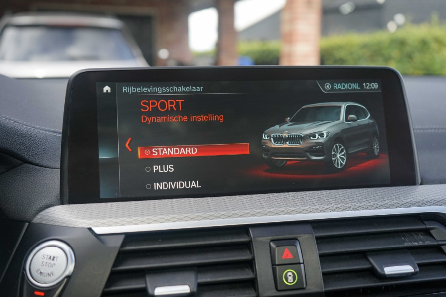 BMW X3 xDrive30i M-Sport Pano/HUD/Trkhk/Shadow/Virtual/Sfeer