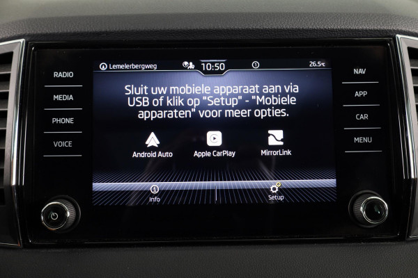 Škoda Karoq 1.5 TSI ACT Business Edition 150 pk DSG | Navigatie | Inklapbare trekhaak | Panoramadak | Parkeersensoren | Achteruitrijcamera |