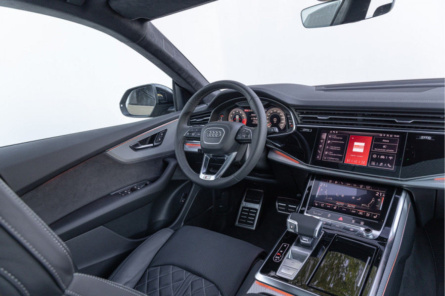 Audi SQ8 4.0 TFSI 507pk Quattro Pano S-stoelen 4-wielsturing Nachtzicht HuD B&O