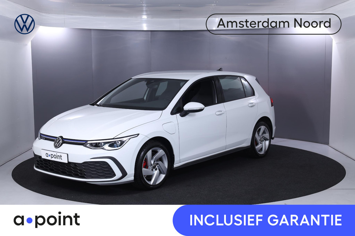 Volkswagen Golf 1.4 eHybrid GTE 245 pk Automaat (DSG) | Navigatie | Parkeersensoren | Adaptieve cruise control | Stoelverwarming | Full-LED koplampen |