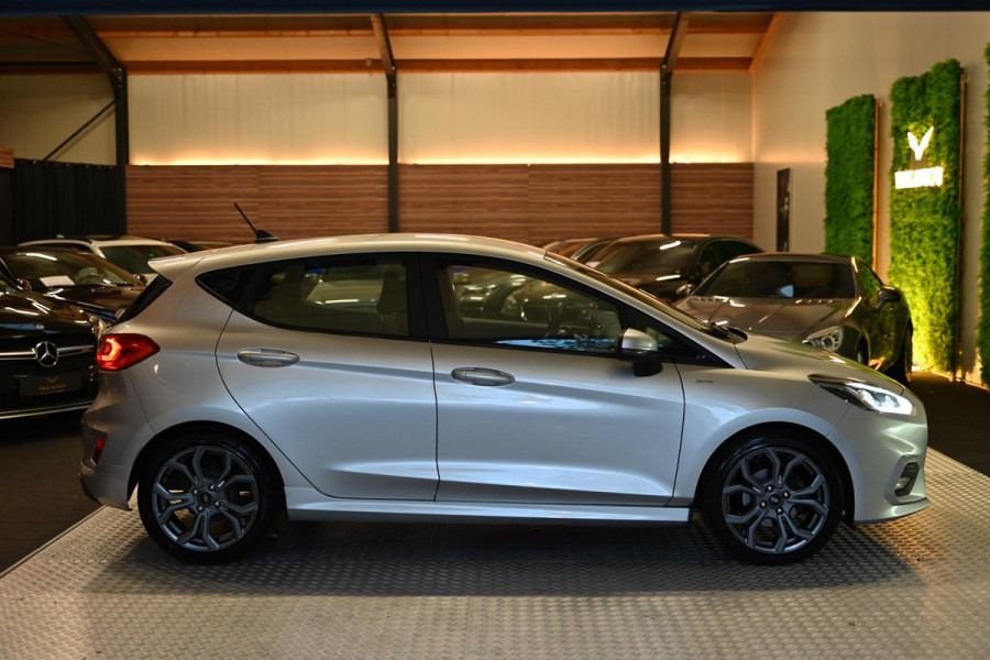 Ford Fiesta 1.0 EcoBoost ST-Line X - Keyless Go - Stuurverwarming - Stoelverwarming - Spoorassistent - Draadloos laden -