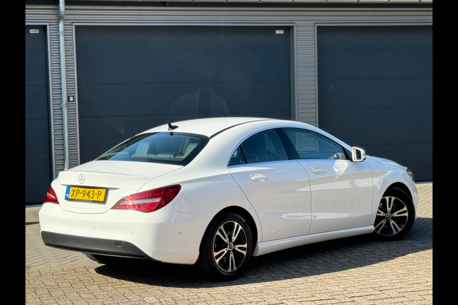 Mercedes-Benz CLA-Klasse 180 AUTOMAAT AMBITION,1/2 LEDEREN SPORTINTERIEUR, ACHTERUITRIJCAMERA, NL AUTO NAP