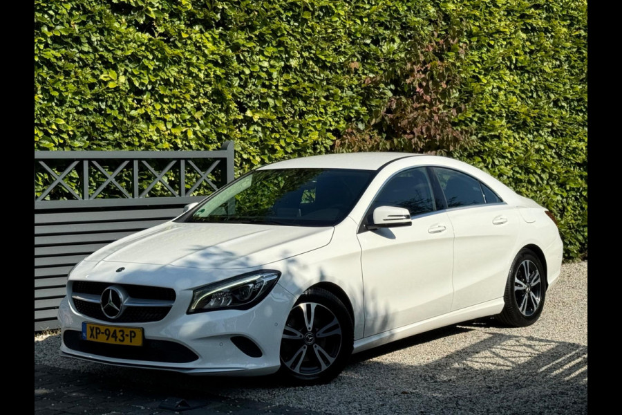 Mercedes-Benz CLA-Klasse 180 AUTOMAAT AMBITION,1/2 LEDEREN SPORTINTERIEUR, ACHTERUITRIJCAMERA, NL AUTO NAP