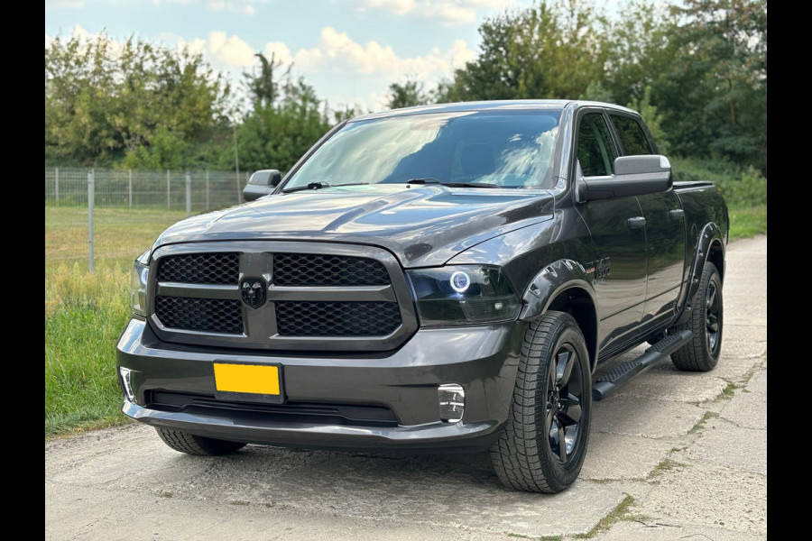 Dodge Ram 1500 Sport Black Edition 5.7 V8 4x4 Crew Cab LPG 125L