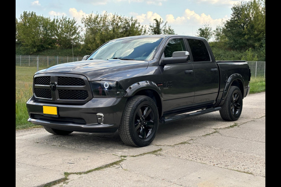 Dodge Ram 1500 Sport Black Edition 5.7 V8 4x4 Crew Cab LPG 125L