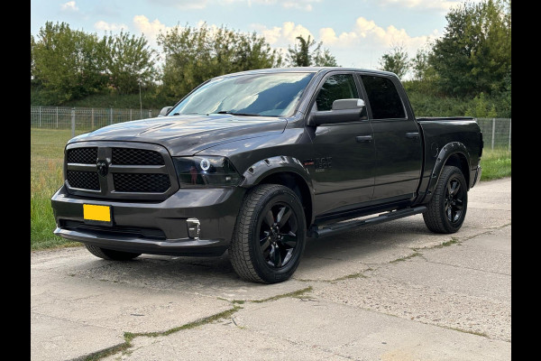 Dodge Ram 1500 Sport Black Edition 5.7 V8 4x4 Crew Cab LPG 125L