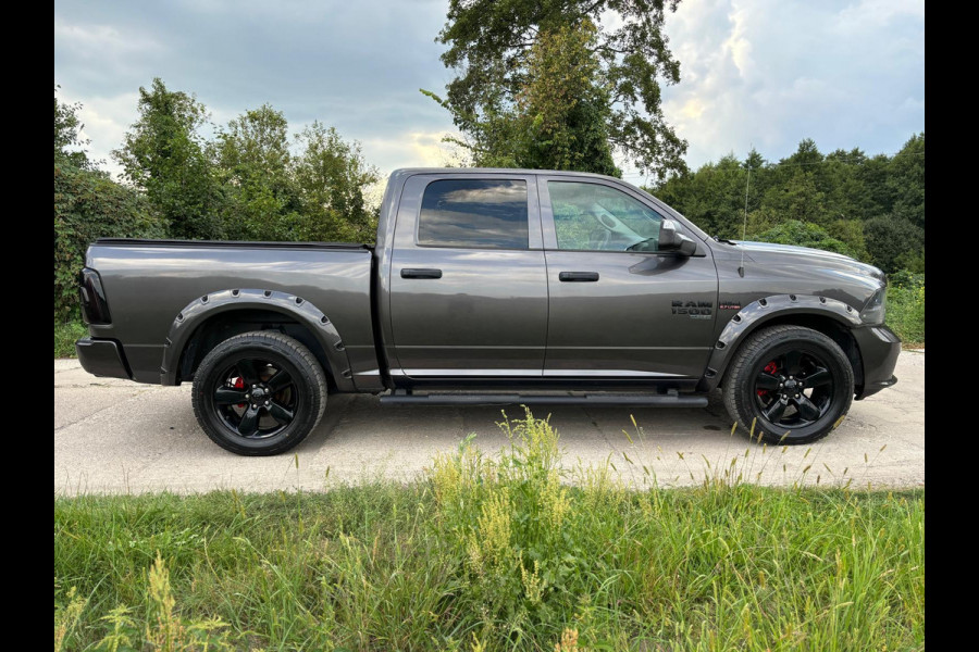 Dodge Ram 1500 Sport Black Edition 5.7 V8 4x4 Crew Cab LPG 125L