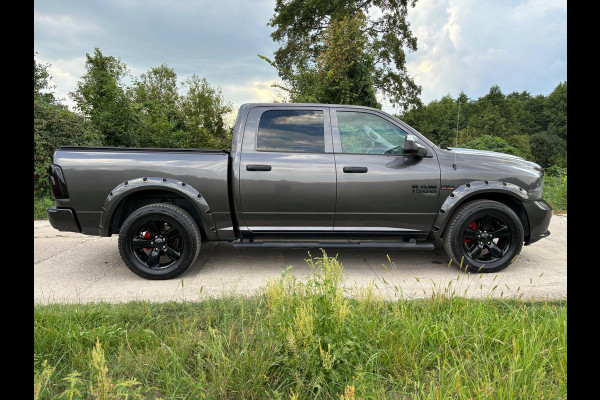 Dodge Ram 1500 Sport Black Edition 5.7 V8 4x4 Crew Cab LPG 125L