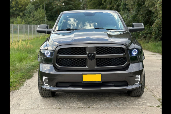 Dodge Ram 1500 Sport Black Edition 5.7 V8 4x4 Crew Cab LPG 125L