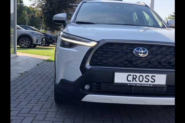 Toyota Corolla Cross 1.8 Hybrid Style Premium | Dodehoekherkenning, Parkeersensoren, Stoel + Stuurverwarming, Keyless