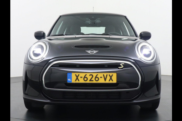 MINI Mini Electric Camden Edition 33 kWh VAN: 33.900,- VOOR 27.330,- EINDEJAARSVOORDEEL: 6570,- * 25.330,- NA SUBSIDIE*