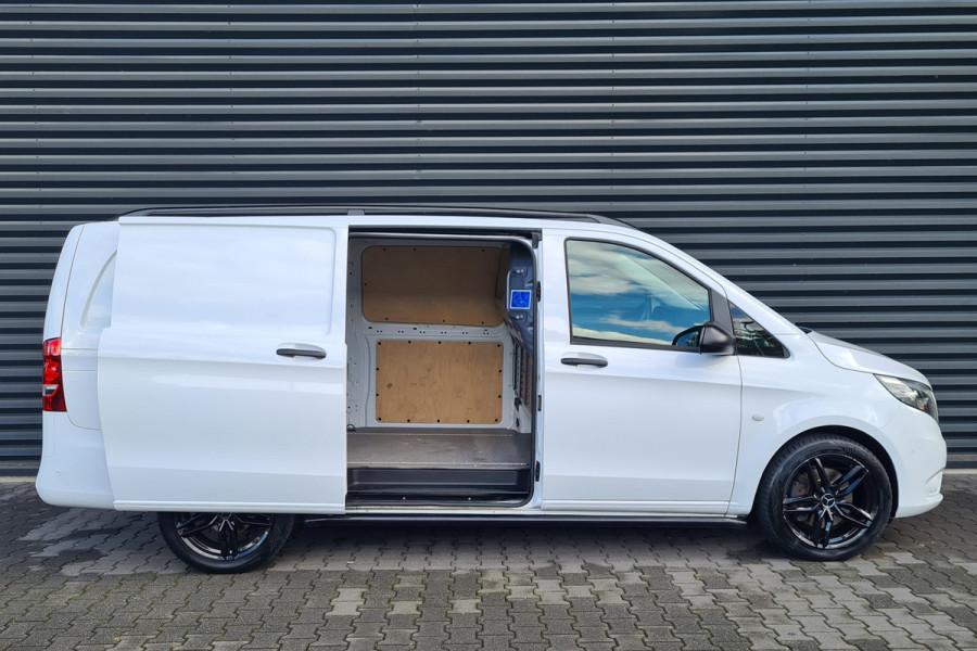 Mercedes-Benz Vito 119 CDI Lang 19 inch Gloss Black - Achterklep