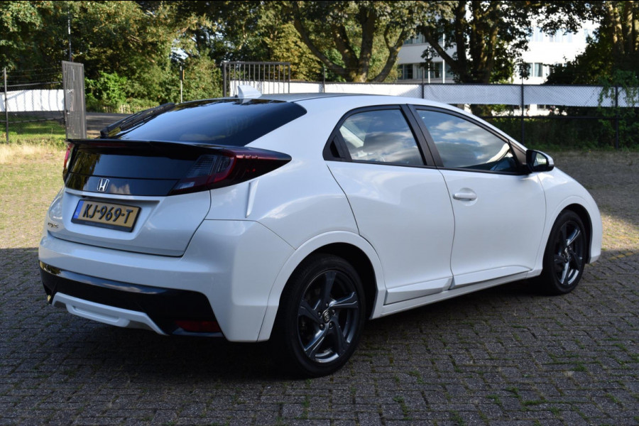 Honda Civic 1.4 Elegance Navi Camera 1 Ste Eigenaar Stoelverwarming