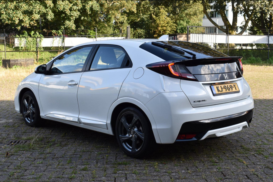 Honda Civic 1.4 Elegance Navi Camera 1 Ste Eigenaar Stoelverwarming