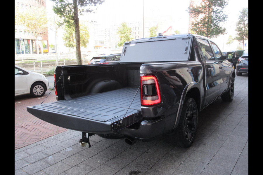 Dodge Ram 1500 5.7 V8 4x4 Crew Cab Limited Black Editon Pano