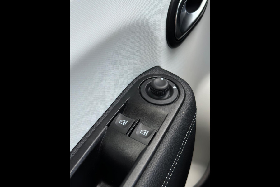 Renault Twingo 0.9 TCe Intens CarPlay LED Camera