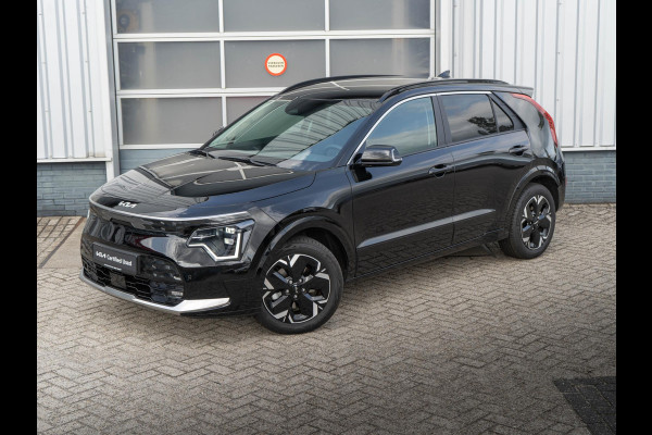 Kia Niro EV DynamicLine 64.8 kWh | €2000 Subsidie beschikbaar | Navigatie | Parkeersensoren voor en achter | Adaptieve cruise control | Fabrieksgarantie tot 2031