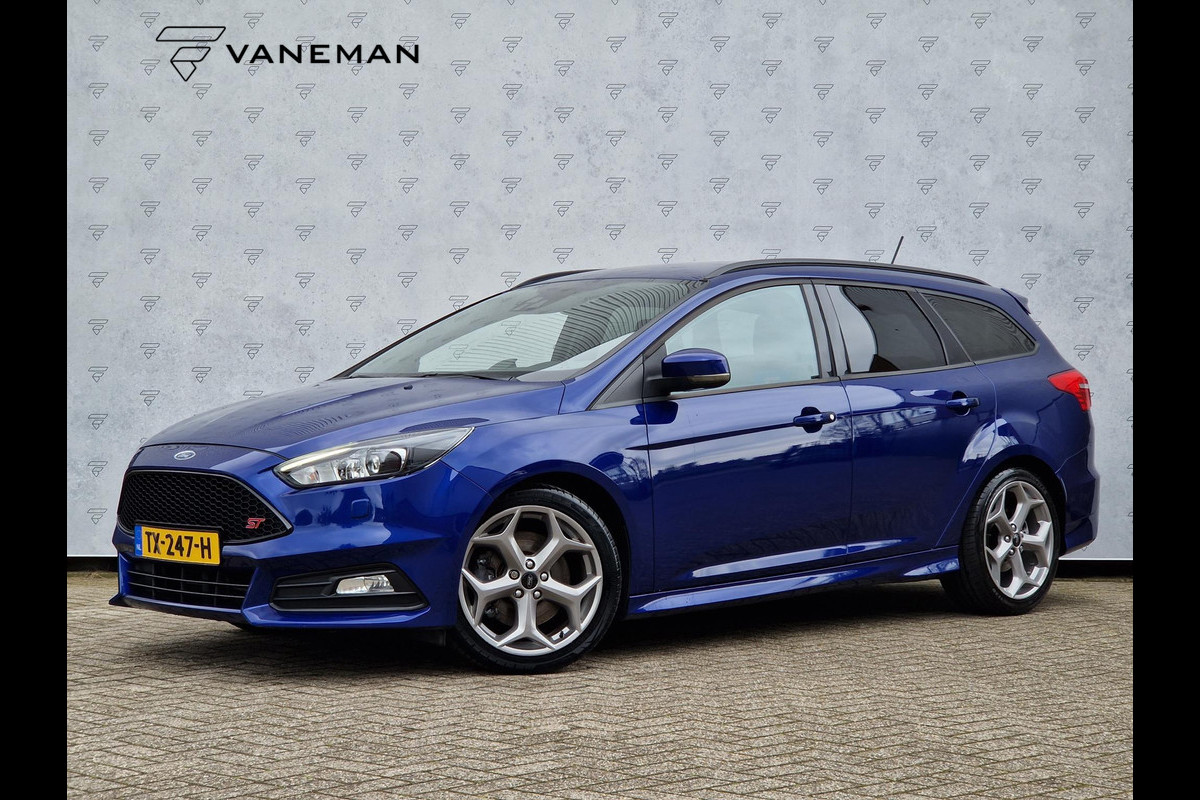 Ford FOCUS Wagon 2.0 ST | Stoelverwarming | PDC | Cruise | Clima | Lichtsensor | Navi |