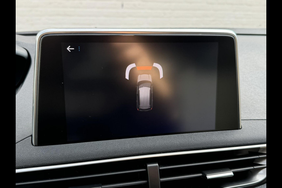 Peugeot 3008 1.2 PureTech Allure Carplay Clima Navigatie Cruise Pdc voor+achter