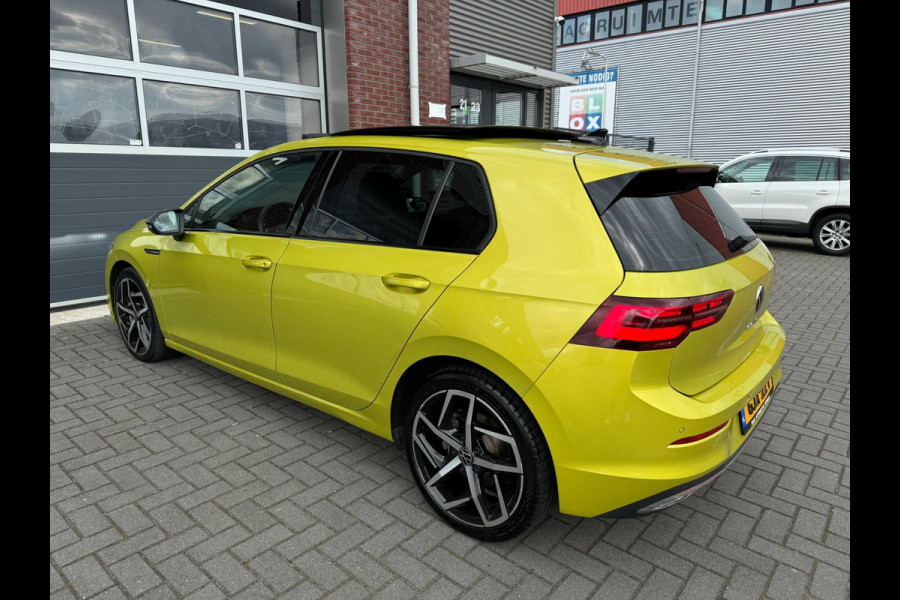 Volkswagen Golf 8 1.5 TSI 150PK LED Pano Alcantara Navi ACC