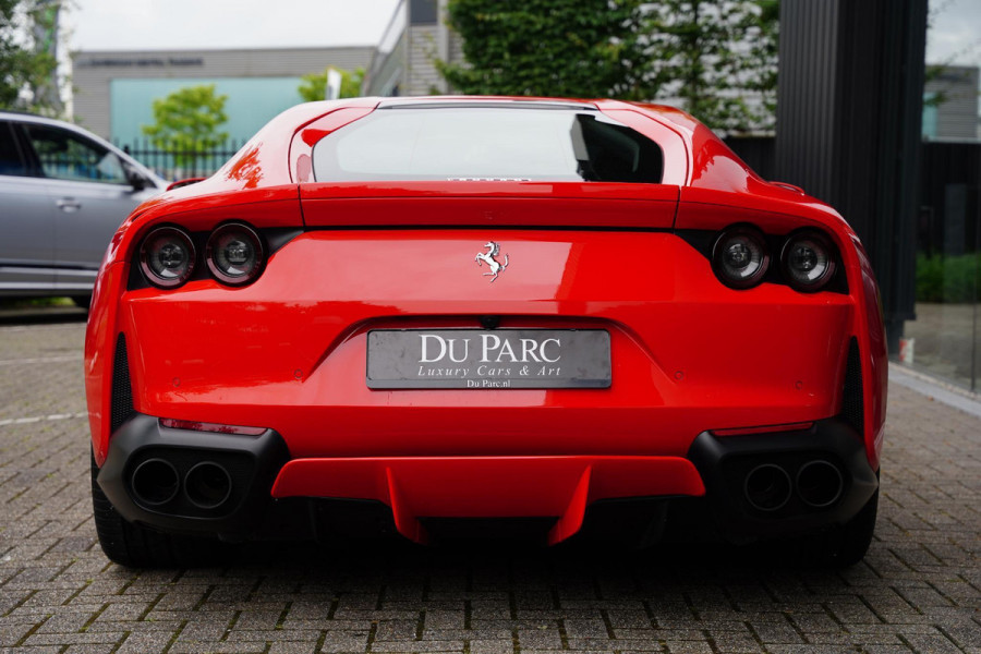 Ferrari 812 6.5 V12 Superfast HELE NL-Auto