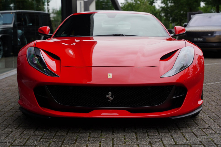 Ferrari 812 6.5 V12 Superfast HELE NL-Auto