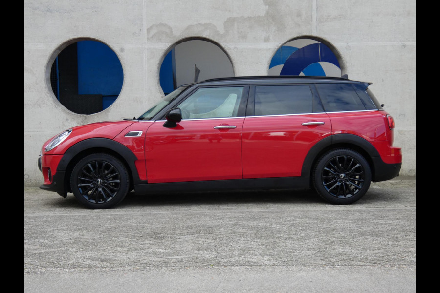 MINI Clubman 1.5 One Chili Serious Business | NAVIGATIE | PANORAMADAK | ALL SEASON BANDEN |