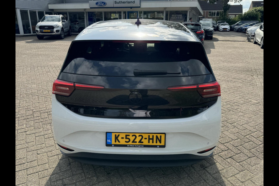 Volkswagen ID.3 First Plus 58 kWh 204pk Adaptieve Cruise | SEPP Subsidie | Stoelverwarming | Navigatie | Apple Carplay | BTW auto