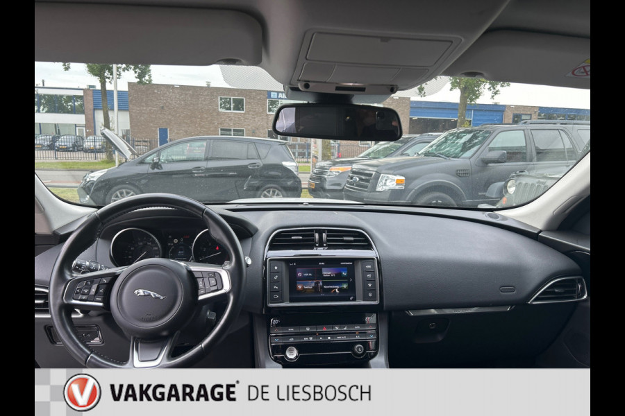 Jaguar F-Pace 2.0 Prestige AWD 25t,leer navi,camera,leer,boeken