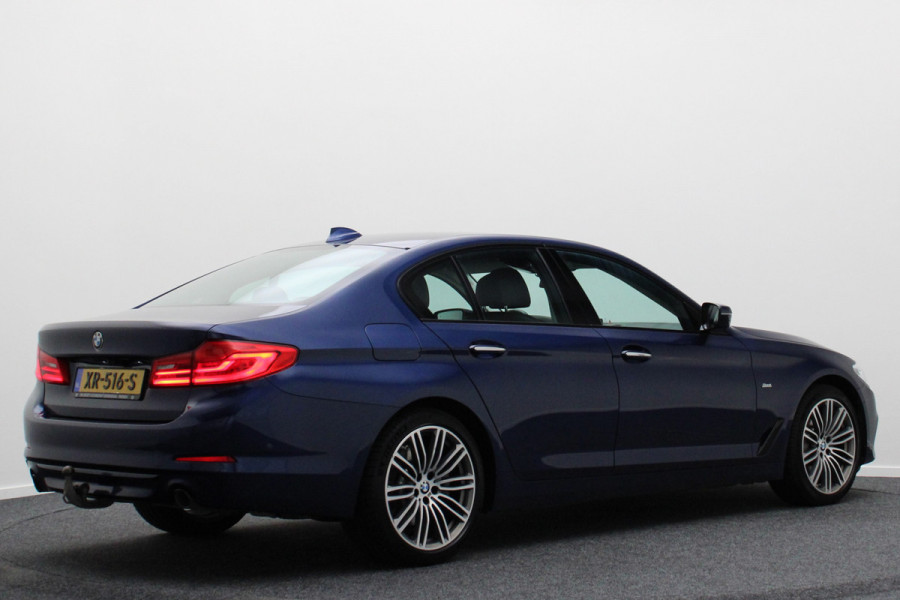 BMW 5 Serie 530i High Executive Automaat Sport Line, Leer, LED, Camera, ACC, Head-Up, Stoelverw., Trekhaak, 19''