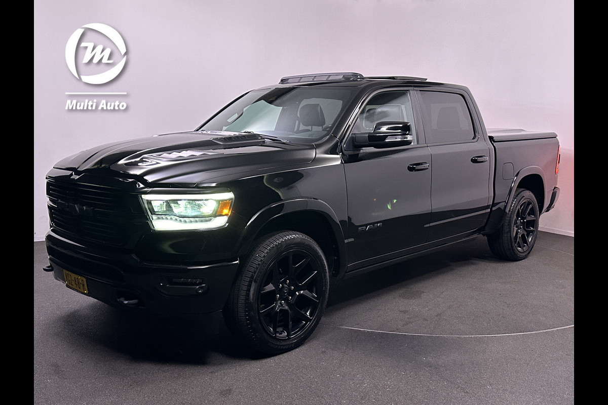 Dodge Ram 1500 5.7 V8 4x4 Crew Cab Laramie Night edition | Prins LPG 120L Onderbouw | Groot Scherm | Panodak | Trekhaak | 360 Camera | Harman Kardon | Dode Hoek Detectie | Cruise Control Adaptive | Trailer Pakket | Stoel/Stuur Verwarming | Stoel Verkoeling | Lederen Bekledin