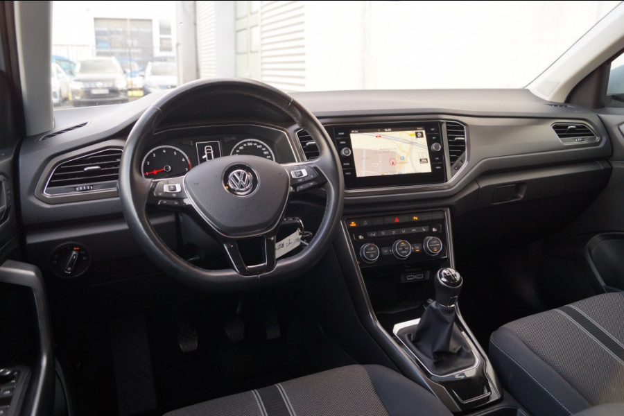 Volkswagen T-Roc 1.0 TSI Style Business Intense -ECC-NAVI-CAM-PDC-