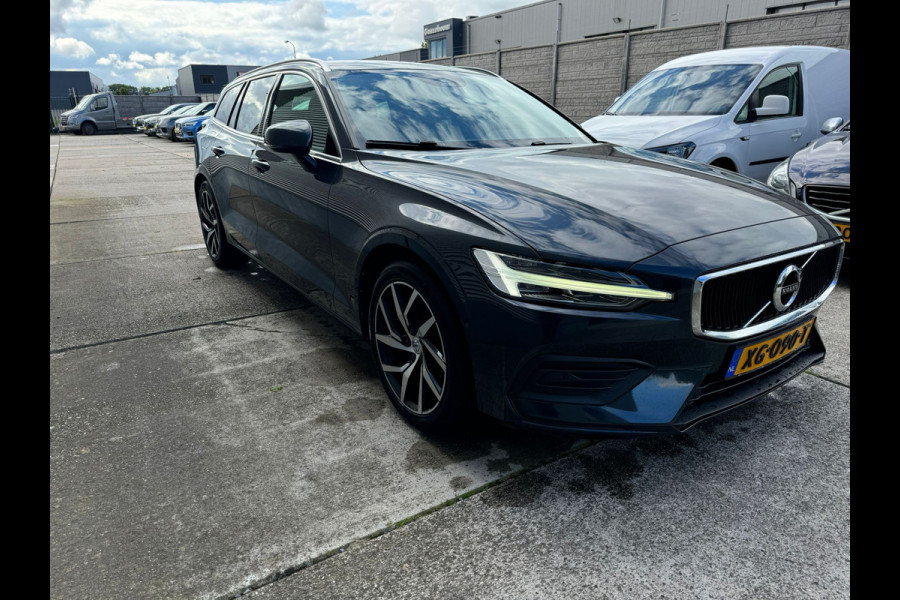 Volvo V60 T5 Aut. Momentum Intellisafe Trekhaak CruiseControl OnCall 250pk