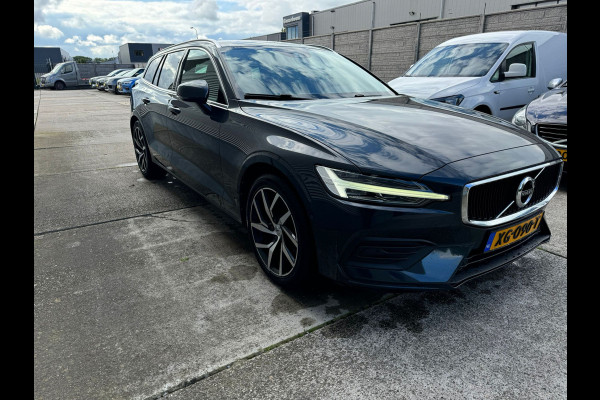 Volvo V60 T5 Aut. Momentum Intellisafe Trekhaak CruiseControl OnCall 250pk