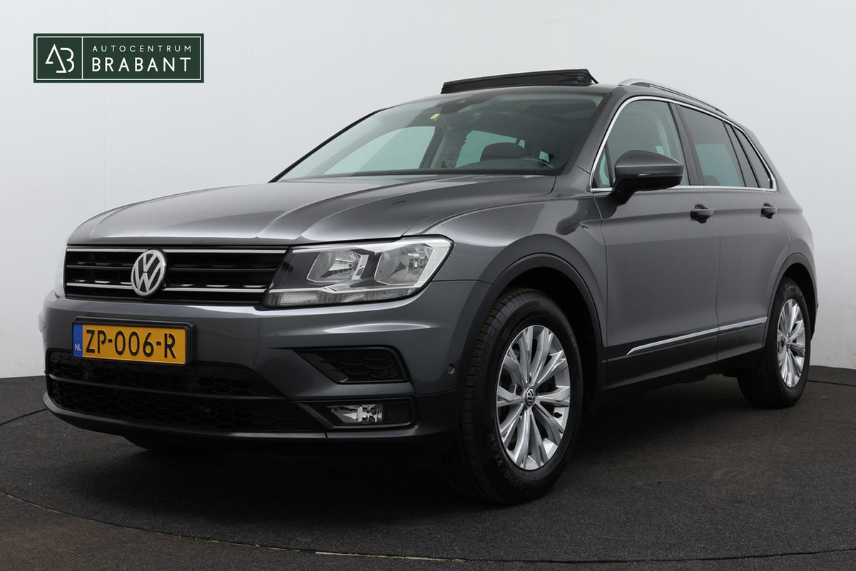 Volkswagen Tiguan 1.5 TSI Comfortline (PANORAMADAK, TREKHAAK ELEKT. WEGKLAPBAAR, NAVI, STOELVERWARMING, 1e EIG, GOED ONDERHOUDEN)