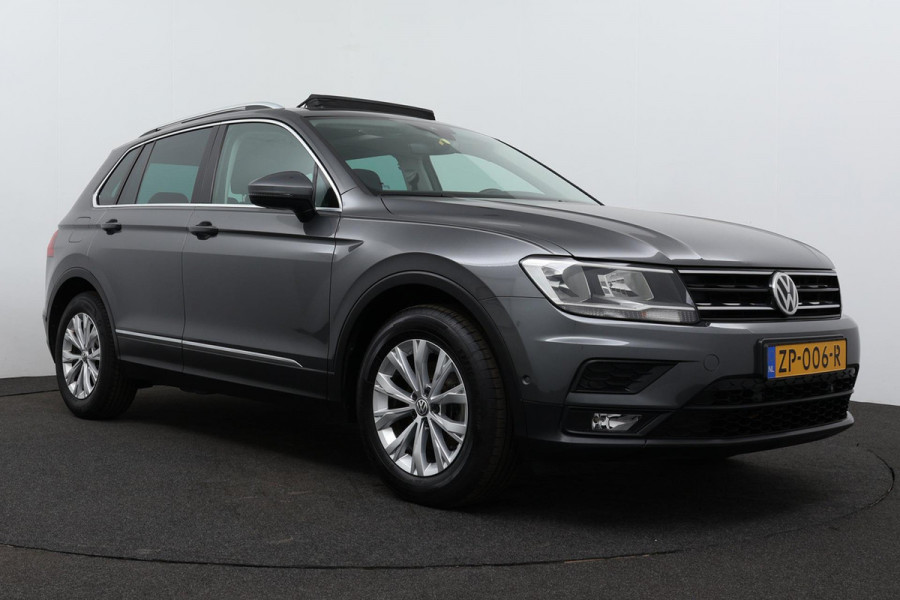 Volkswagen Tiguan 1.5 TSI Comfortline (PANORAMADAK, TREKHAAK ELEKT. WEGKLAPBAAR, NAVI, STOELVERWARMING, 1e EIG, GOED ONDERHOUDEN)