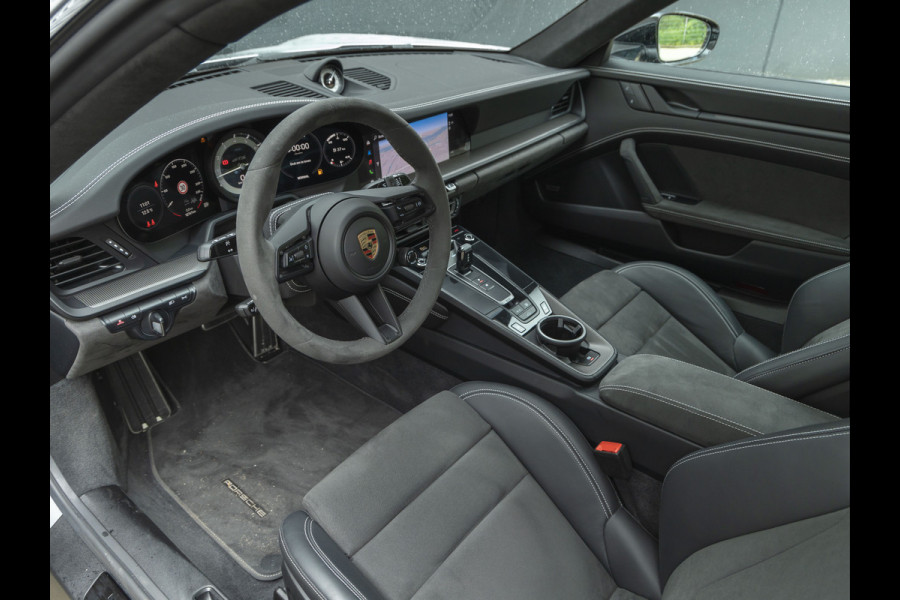 Porsche 911 3.0 Carrera 4 GTS - Schuifdak - Achterasbesturing - BOSE - ACC - LED-Matrix