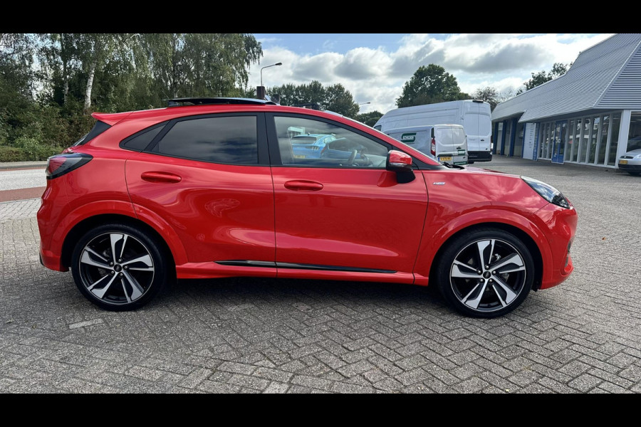 Ford Puma 1.0 EcoBoost Hybrid ST-Line X | 155pk! | Panoramadak | 19 inch |  Winter Pack | Adaptive cruise control | Camera | Dodehoeksensoren