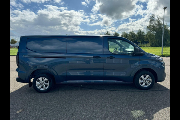 Ford Transit Custom 320 2.0 TDCI L2H1 Trend SCI Automaat 170pk | Adaptive cruise control | Dubbele schuifdeur | 8-weg bestuurderstoel + passagiersstoel | Stoelverwarming | Dodehoeksensoren | Navigatie | Elektrische inklapbare spiegels | 16 inch lichtmetalen velgen | Full LED | Dual-zone climate control | LED laadruimteverlichting