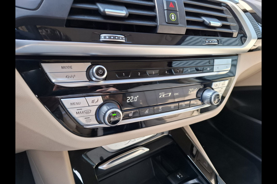 BMW X3 xDrive30e Sport Line Plug in Hybrid PHEV | Lederen Sportstoelen Memory & Ventilatie | Trekhaak af Fabriek | LED Koplampen Adaptief | Apple Carplay | Head Up | Navigatie | Sfeerverlichting |